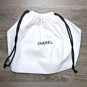 NEW Chanel Beaute Large White Drawstring Dust Bag Cosmetic Pouch Travel Storage